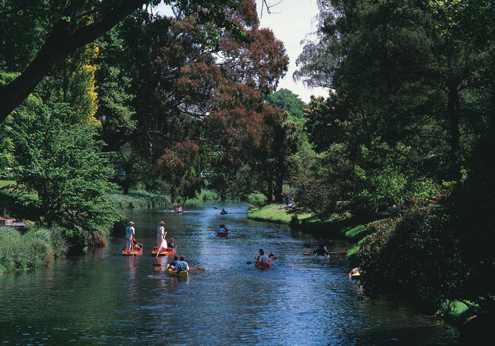 Christchurch. Avon river