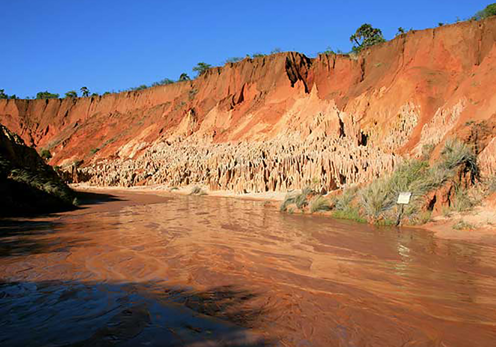Madagaskar. red tsingy lateritic oddity scenery antsiranana north madagaskar